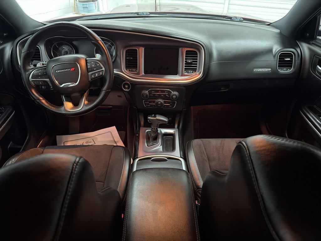 Used 2019 Dodge Charger R/T w/ Plus Group RWD image 27
