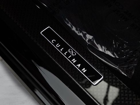 New 2027 Rolls-Royce Cullinan Black Badge AWD/4WD image 48