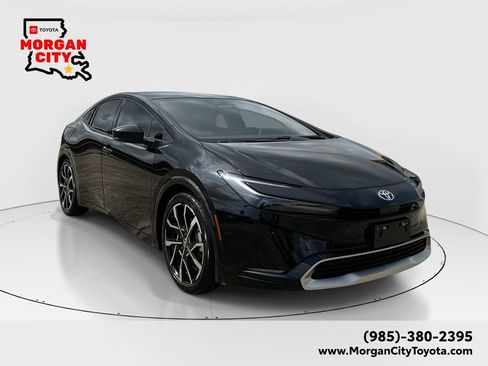 Used 2024 Toyota Prius Prime FWD image 1