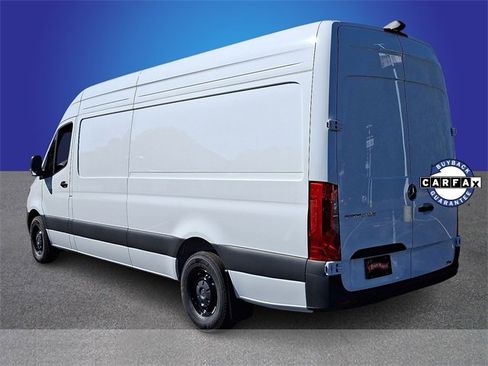 Used 2025 Mercedes-Benz Sprinter 2500 image 6