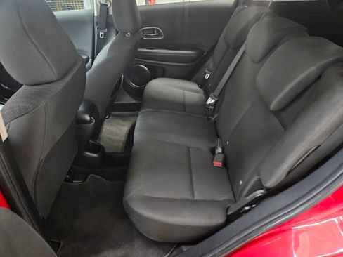 Used 2018 Honda HR-V EX image 14