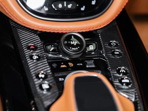 Used 2023 Aston Martin DBX 707 image 45