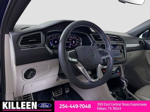 Used 2023 Volkswagen Tiguan SEL R-Line image 10