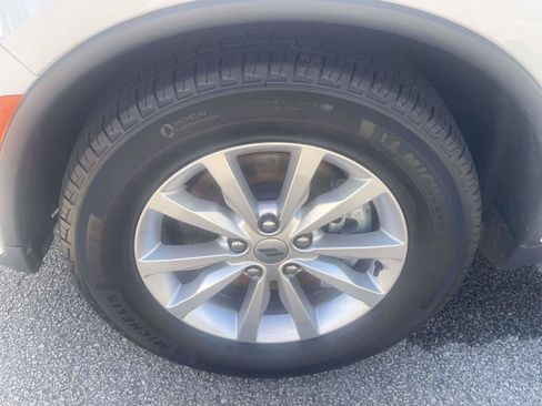 Certified 2021 Dodge Durango SXT RWD image 11