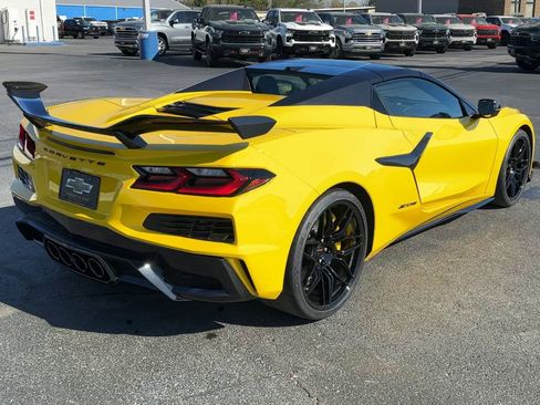 New 2026 Chevrolet Corvette Z06 w/ Z07 Performance Package RWD image 8