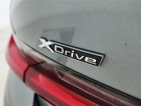 Used 2025 BMW 330i xDrive Sedan image 18