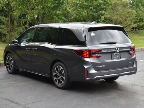 New 2026 Honda Odyssey Elite image 5