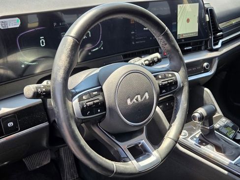 Certified 2023 Kia Sportage EX FWD image 17