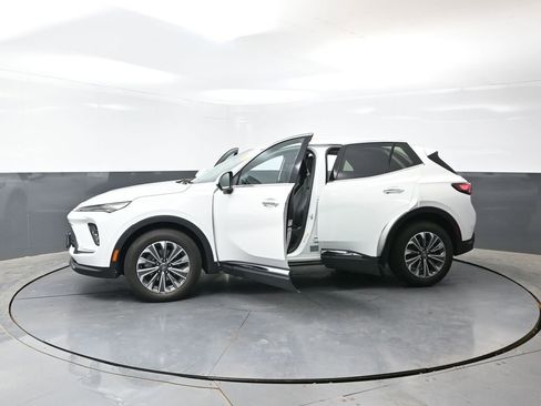 Used 2024 Buick Envision Preferred AWD/4WD image 56