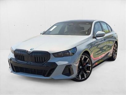 New 2026 BMW 550e xDrive w/ Premium Package