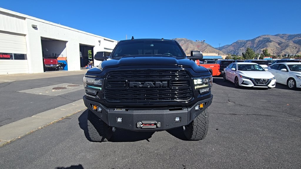 Used 2022 RAM 2500 Limited w/ Night Edition AWD/4WD image 2