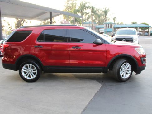 Used 2016 Ford Explorer 4WD w/ Class II Trailer Tow Package image 6