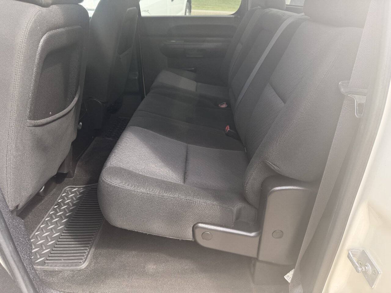 Used 2011 Chevrolet Silverado 1500 LT w/ All-Star Edition AWD/4WD image 10