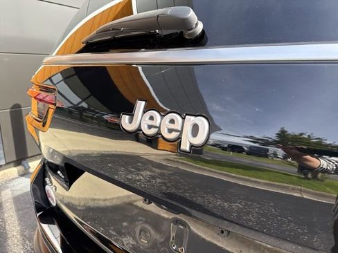 New 2026 Jeep Grand Cherokee L Limited AWD/4WD image 31
