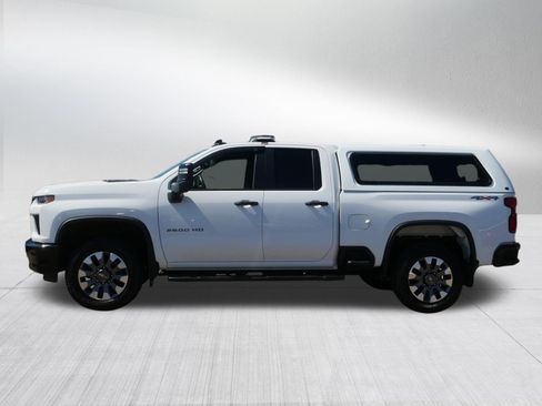 Used 2022 Chevrolet Silverado 2500 Custom w/ Custom Value Package AWD/4WD image 4