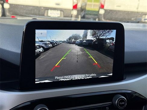 Certified 2022 Ford Escape SE image 15