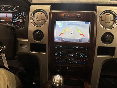 Used 2012 Ford F150 Lariat w/ Lariat Chrome Pkg image 22