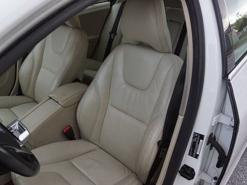 Used 2012 Volvo S60 T5 image 21