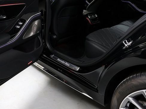 Certified 2025 Mercedes-Benz S 580 S 580 image 29