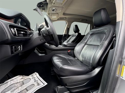 Used 2024 Lincoln Aviator Reserve w/ Elements Package Plus image 24