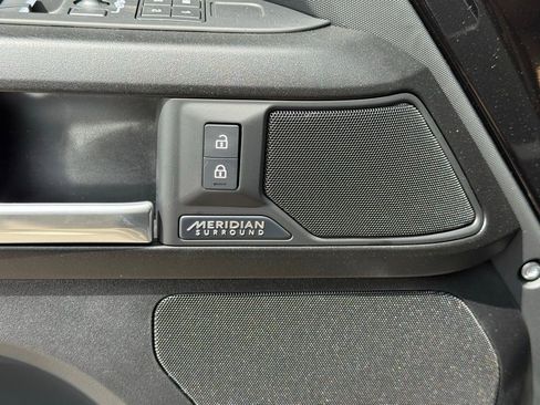 New 2026 Land Rover Defender 130 V8 AWD/4WD image 14