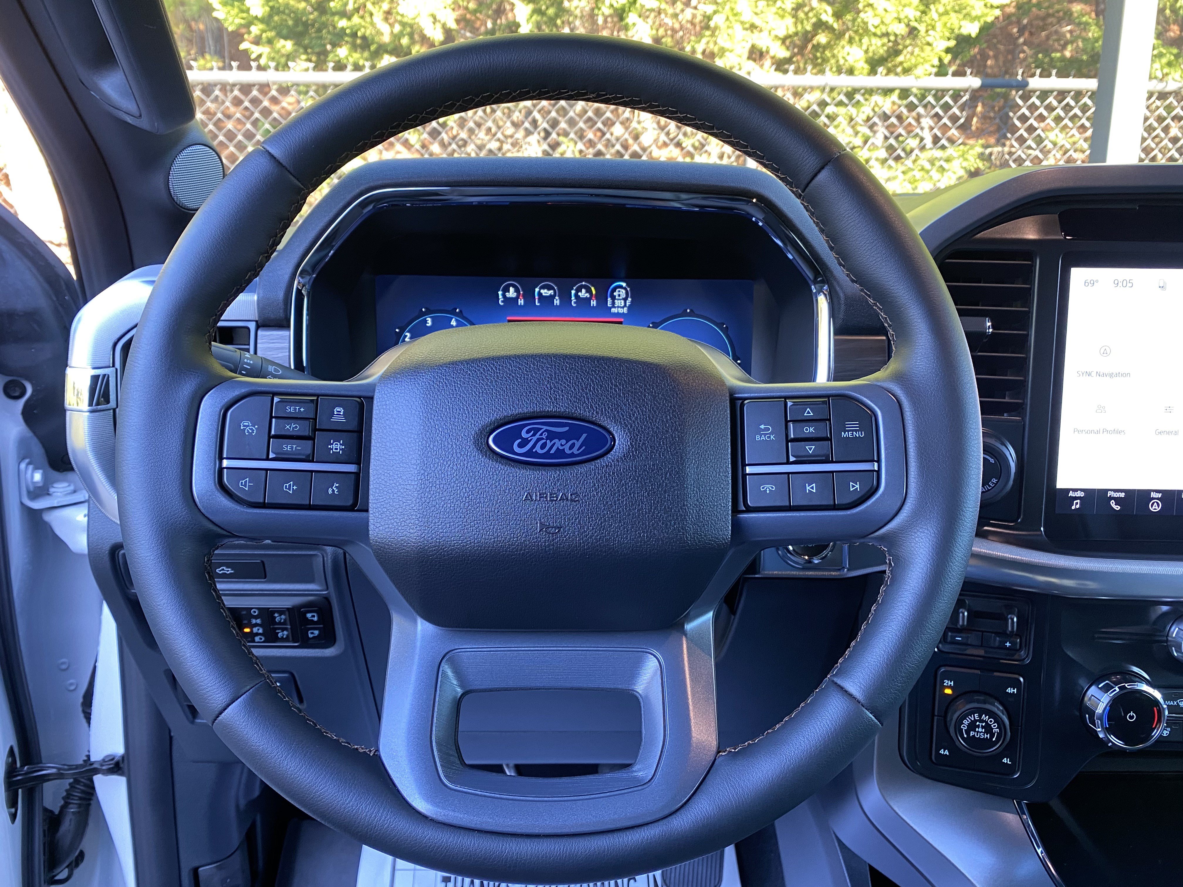 Used 2026 Ford F150 Lariat w/ Equipment Group 501A Mid AWD/4WD image 19