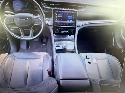 Used 2022 Jeep Grand Cherokee L Limited AWD/4WD image 12