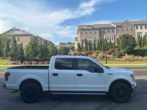 Used 2016 Ford F150 XLT RWD image 3