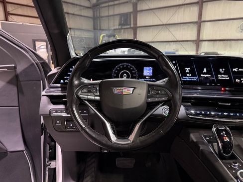 Used 2021 Cadillac Escalade ESV Sport w/ Driver Assist Tech Package AWD/4WD image 32