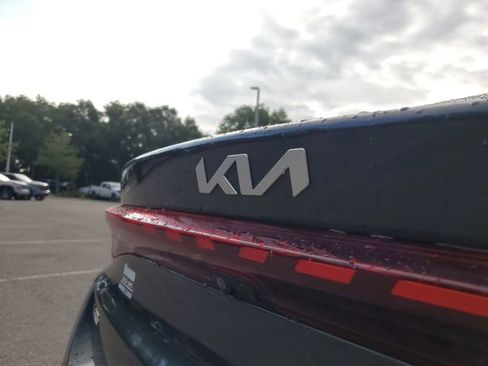 Used 2023 Kia K5 LXS FWD image 6