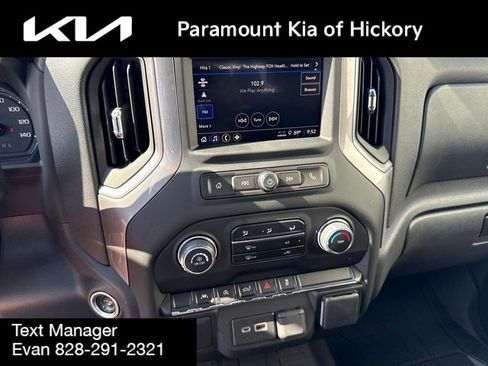 Used 2022 Chevrolet Silverado 1500 Custom AWD/4WD image 23