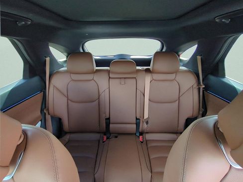 New 2026 Genesis GV70 2.5T Advanced AWD/4WD image 9