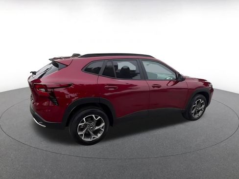 Used 2025 Chevrolet Trax LT image 15