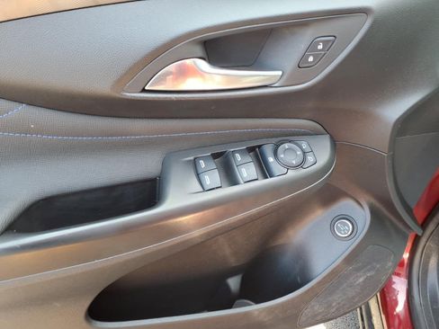 Used 2024 Buick Envista Sport Touring w/ Convenience I Package FWD image 12