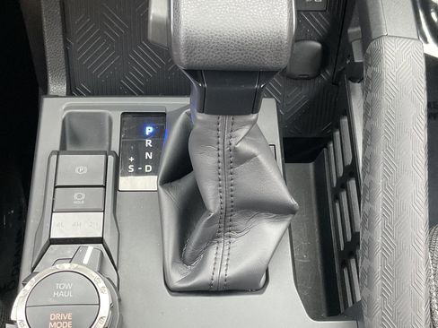 Used 2025 Toyota 4Runner SR5 image 18