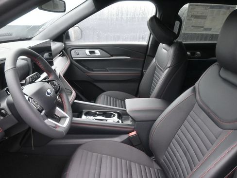 New 2026 Ford Explorer ST-Line w/ ST-Line Street Pack AWD/4WD image 18