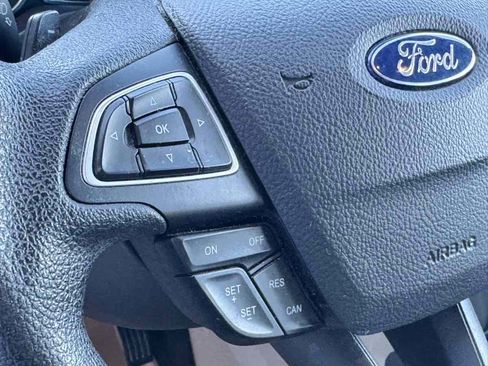 Used 2017 Ford Escape SE FWD image 45