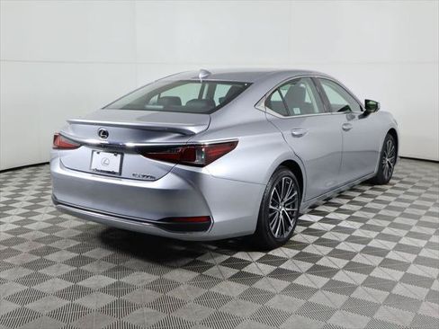 Certified 2025 Lexus ES 300h w/ Premium Package FWD image 5