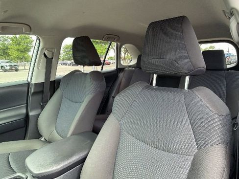 Used 2025 Toyota RAV4 LE image 21