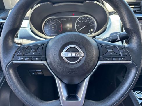 Used 2025 Nissan Versa SV FWD image 25