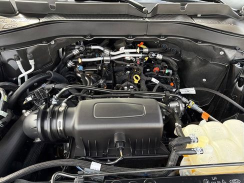 Used 2023 Ford Explorer XLT w/ Class IV Trailer Tow Package image 22