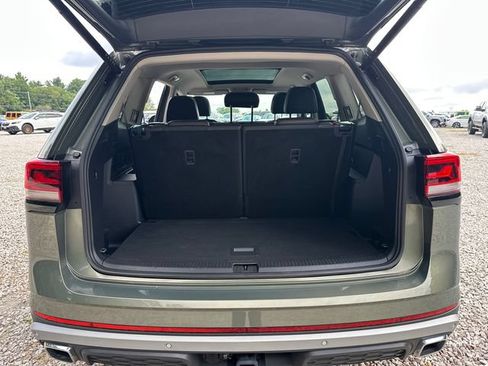 Used 2025 Volkswagen Atlas Peak Edition SE AWD/4WD image 13