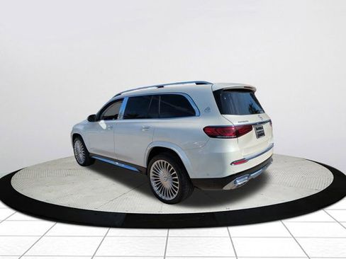 Used 2022 Mercedes-Benz Maybach GLS 600 4MATIC image 5