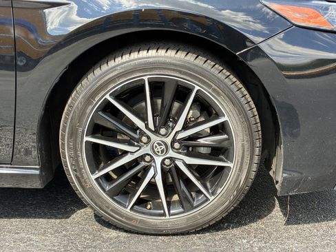 Used 2024 Toyota Camry SE FWD image 6