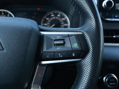 Used 2024 Mitsubishi Outlander SE FWD image 14
