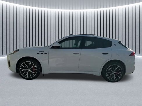 New 2026 Maserati Grecale Modena image 18