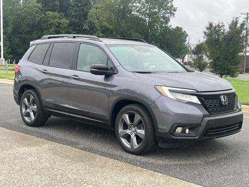 Used 2020 Honda Passport Touring image 2