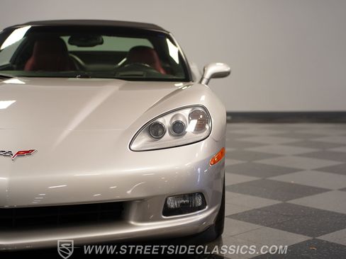 Used 2006 Chevrolet Corvette 3LT Convertible w/ Preferred Equipment Group image 20