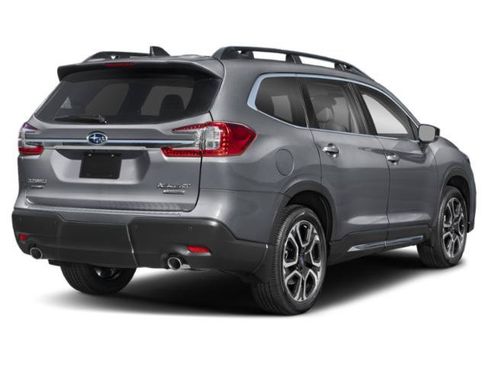 Used 2025 Subaru Ascent Limited AWD/4WD image 2