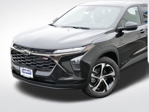 New 2026 Chevrolet Trax RS w/ Sunroof Package image 29